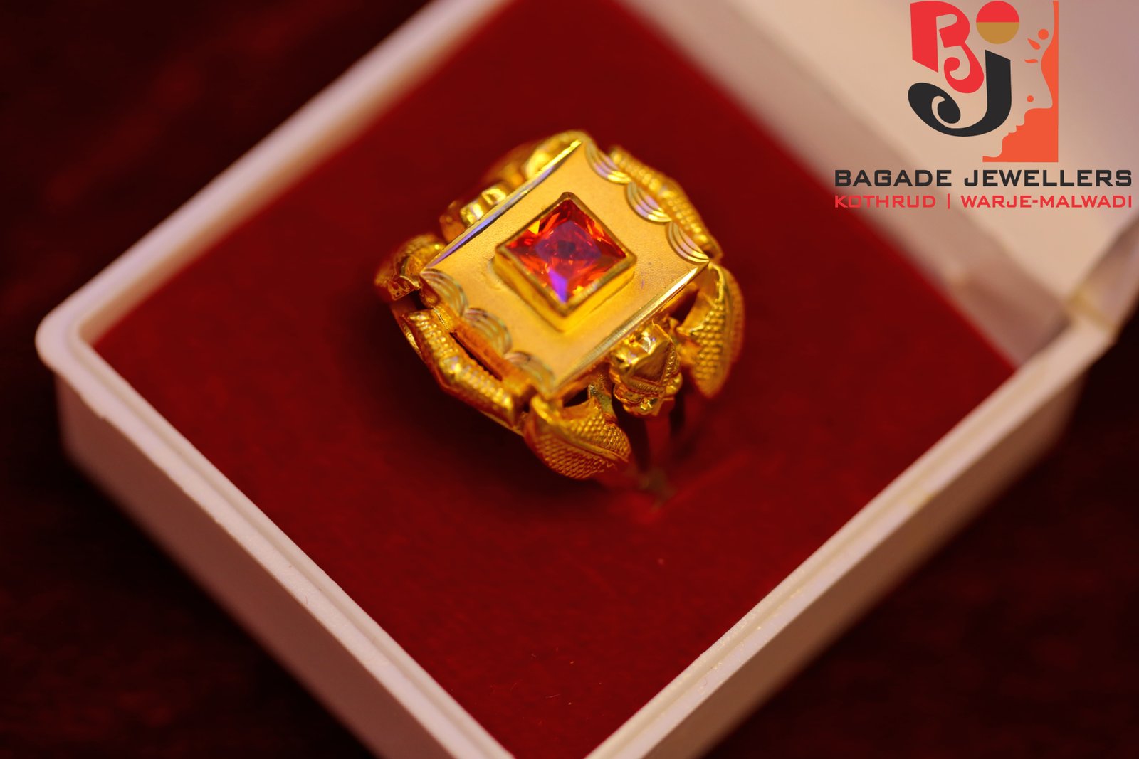 Buy Shivaji Maharaj Rajmudra Pendant Online - Ranka Jewellers – RANKA  JEWELLERS